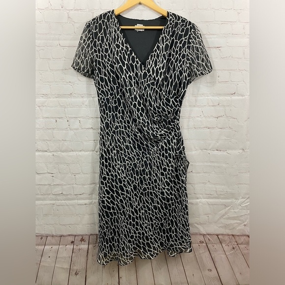 JBS Cap Sleeve V Neck Sheer Lined Faux Wrap Dress Polyester Womens Size 12 - Picture 1 of 8